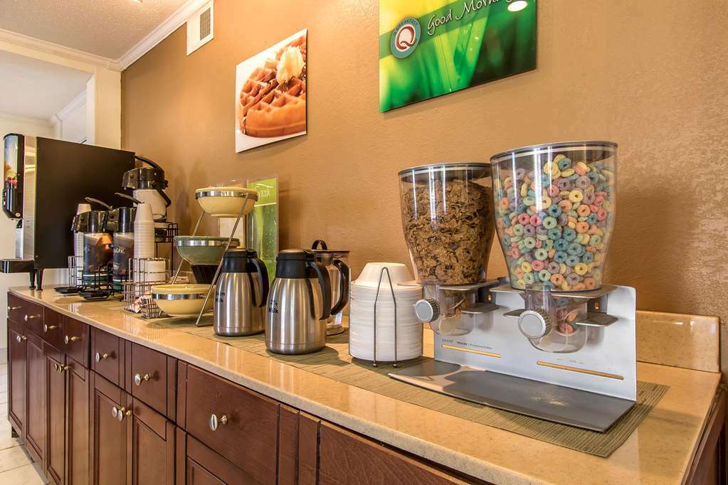 Quality Inn Cleveland Restaurant bilde